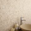 mosaïque travertin salle bain ivoire